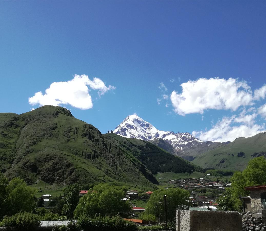 Guest House On V. Pshavela 50 Kazbegi Exterior foto